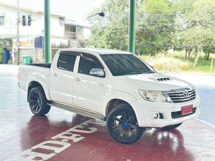 รถ Toyota Hilux Vigo Champ Smart Cab 2.5 G VNT Prerunner สี ขาว