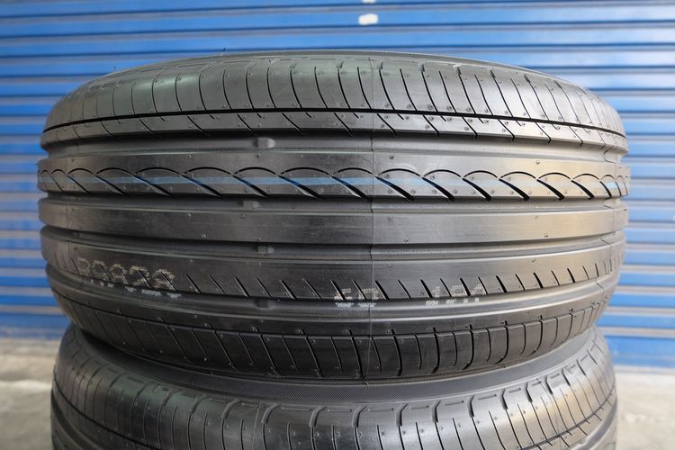 🚩 ยางใหม่ Yokohama รุ่น Advan db V551 ขนาด 215 50R17 ปี25 รูปที่ 4