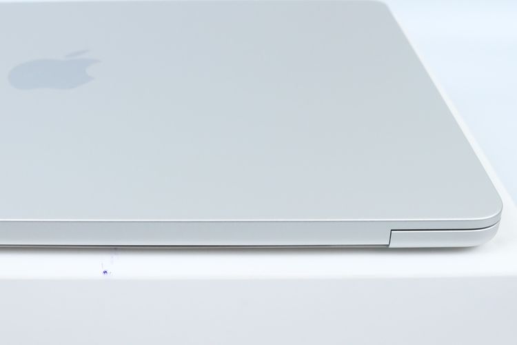 MacBook Air M5 13" 24.1TB  รูปที่ 9