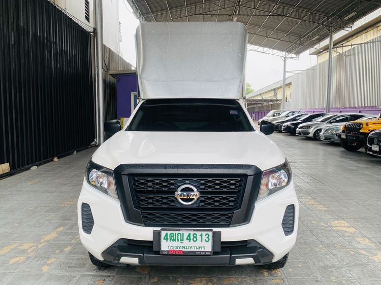 รถ Nissan Navara 2.5 SL สี ขาว