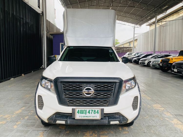 Nissan Navara 2022 2.5 SL Pickup ดีเซล ไม่ติดแก๊ส เกียร์ธรรมดา ขาว