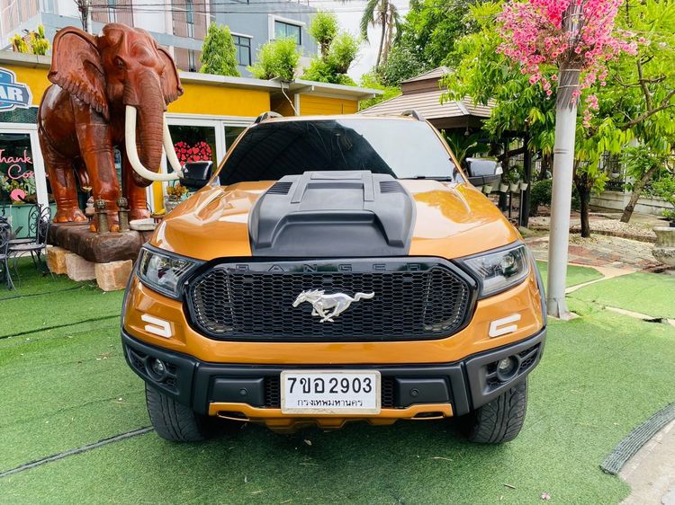 รถ Ford Ranger 2.0 Hi-Rider Wildtrak สี ส้ม