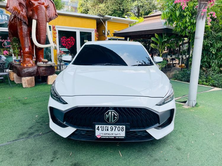 MG MG5 2024 1.5 X Sedan เบนซิน LPG เกียร์อัตโนมัติ ขาว