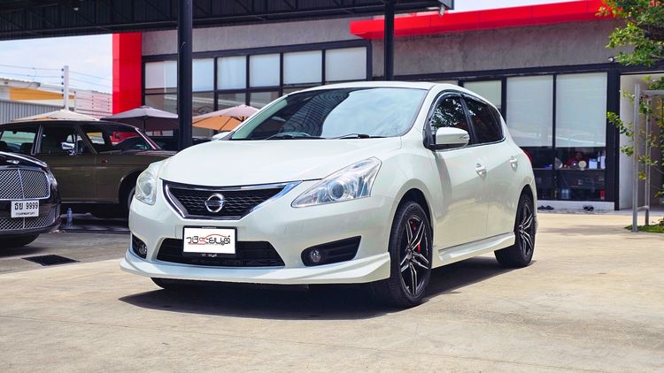 รถ Nissan Pulsar 1.8 V สี ขาว