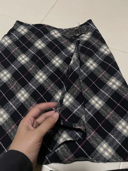 Burberry skirt รูปที่ 4