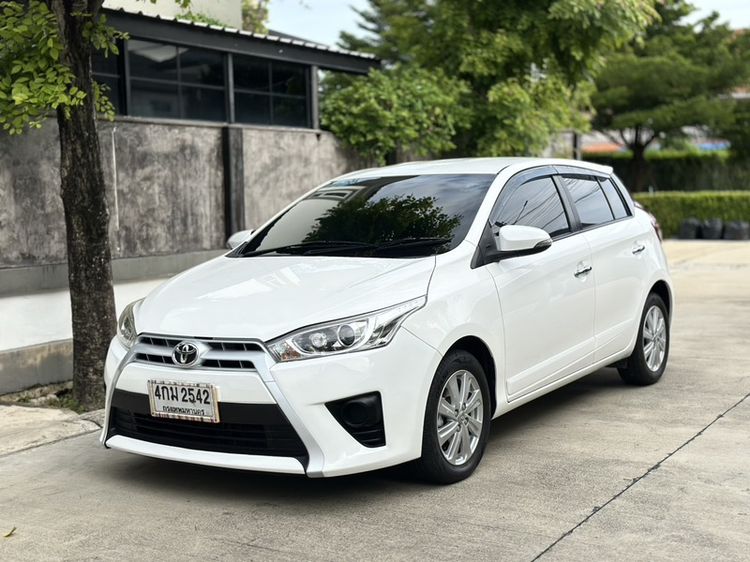 Toyota Yaris 2015 1.2 G Sedan เบนซิน เกียร์อัตโนมัติ ขาว รูปที่ 2