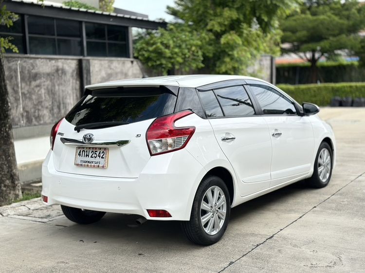 Toyota Yaris 2015 1.2 G Sedan เบนซิน เกียร์อัตโนมัติ ขาว รูปที่ 4
