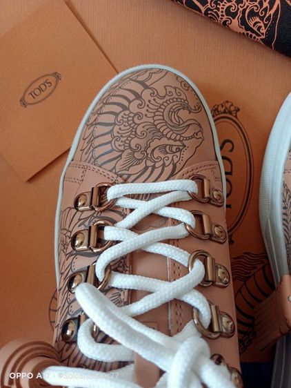 รองเท้าผู้หญิง Tod's x Saira Hunjan "Tattoo" รุ่นลิมิเต็ดเอดิชั่น ขนาด EU35 รูปที่ 3