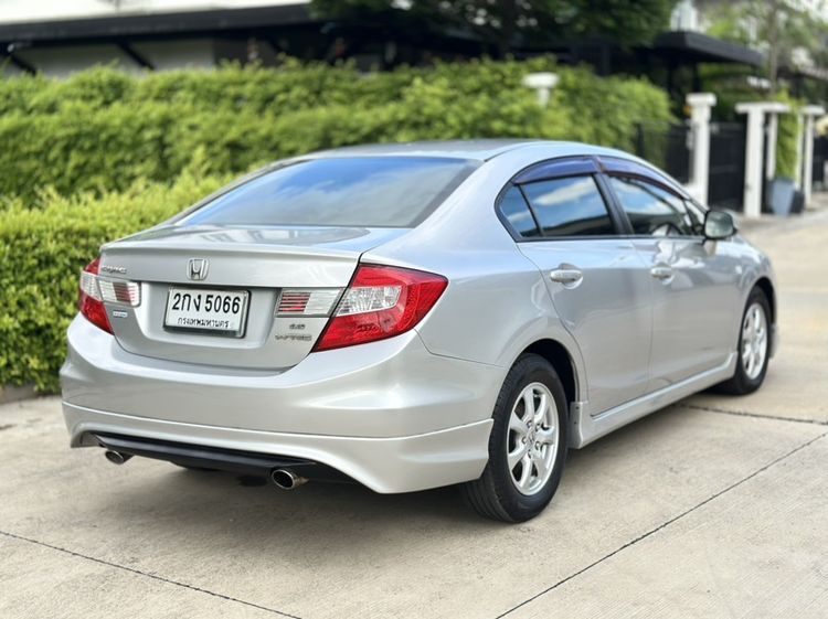 Honda Civic 2013 1.8 S i-VTEC Sedan เบนซิน เกียร์อัตโนมัติ บรอนซ์เงิน รูปที่ 3