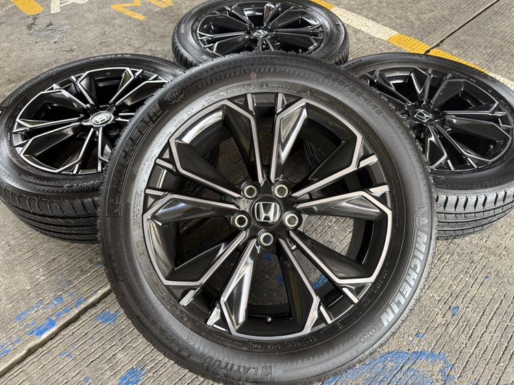 HONDA CR-V.RS G6.ขอบ 19 นิ้ว TOP‼️