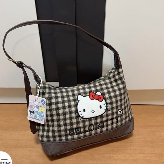Hello Kitty 🌸กระเป๋างานลิขสิทธิ์แท้นะคะ ใหม่ป้ายห้อย ไม่มีตำหนิใดๆ