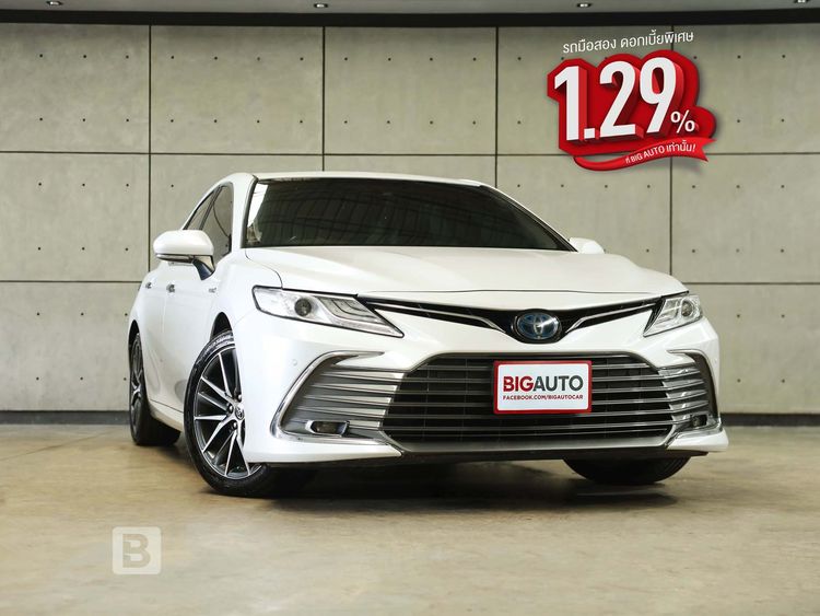 Toyota Camry 2022 2.5 HEV Premium Sedan ไฮบริด ไม่ติดแก๊ส เกียร์อัตโนมัติ ขาว