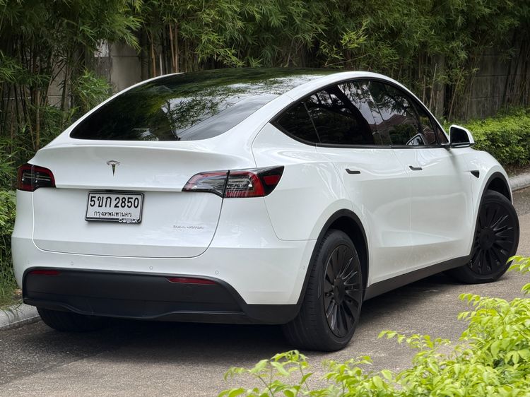 Tesla Model Y 2023 Long Range AWD Utility-car ไฟฟ้า ไม่ติดแก๊ส เกียร์อัตโนมัติ ขาว รูปที่ 2