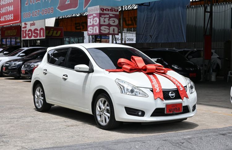 รถ Nissan Pulsar 1.8 V สี ขาว
