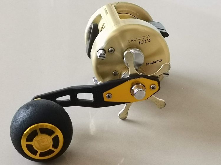 ขายรอกตกปลา รอกเบส Shimano​ Calcutta​ 101B  หมุนซ้าย น็อปจิ๊ก