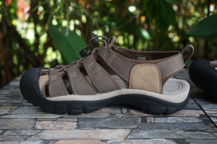 KEEN newport H2 มือสองเกือบใหม่ งานแท้. รูปที่ 10