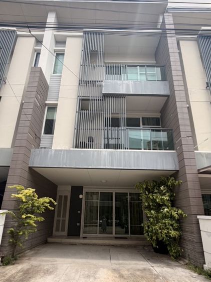 Sansiri ตกแต่งครบ 2014 **ขาย/Sale** 🏡 Town Avenue ศรีนครินทร์ ทาวน์โฮม 3 ชั้น 3 ห้องนอน 4 ห้องน้ำ Fully Furnished พร้อมอยู่ ✨️ รูปที่ 2