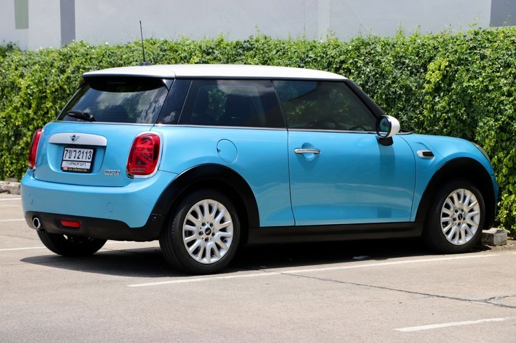 Mini COOPER 3 DOOR HATCH 2016 1.5 Sedan เบนซิน ไม่ติดแก๊ส เกียร์อัตโนมัติ ฟ้า รูปที่ 4