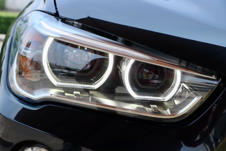 BMW X1 2019 2.0 sDrive20d M Sport Utility-car ดีเซล ไม่ติดแก๊ส เกียร์อัตโนมัติ ดำ รูปที่ 4