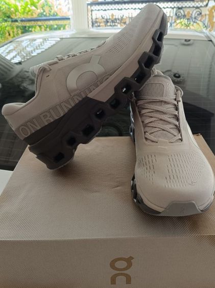 ขาย On Monster 2 สี Ivery/Silver ของใหม่ size 43/275cm ของแท้ 100% รูปที่ 12