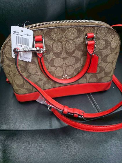 Coach F58295 ด้านในมีรอยลอก ไม่เคยใช้