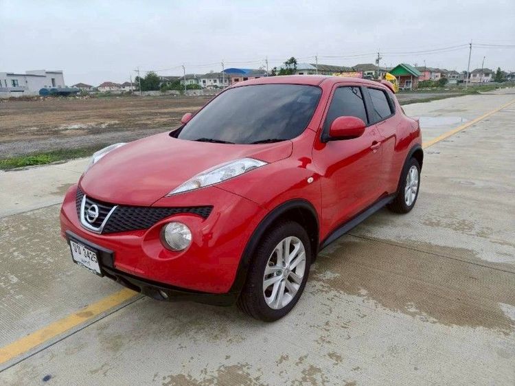 รถ Nissan Juke 1.6 V สี แดง