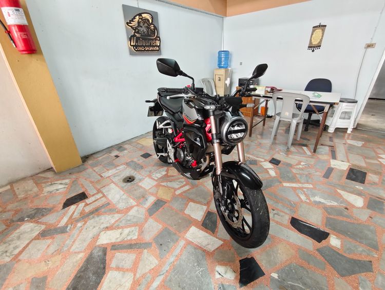 ขาย CB150ABS ไมล์น้อย 8770 ก.ม มีเล่มทะเบียน รูปที่ 3