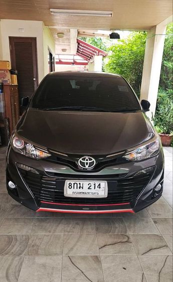 รถ Toyota Yaris ATIV 1.2 S Plus สี เทา