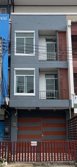 🏢 ให้เช่าอาคารพาณิชย์ 3 ชั้น ทำเลดี ใกล้แยกสนามบินอุบลฯ💥 ค่าเช่า 12,000 บาท/เดือนพื้นที่ใช้สอยรวมประมาณ 250 ตร.ม.