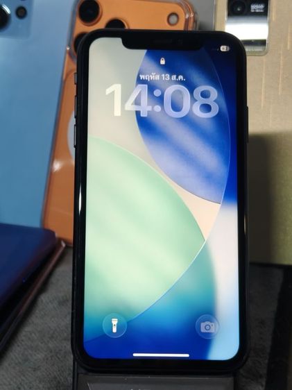 64 GB iphone 11 64g.