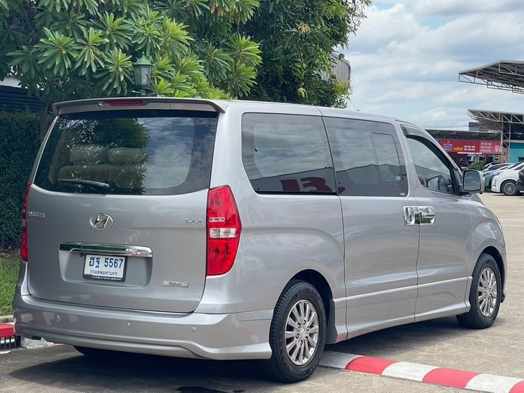 Hyundai H-1  2018 2.5 Deluxe Van ดีเซล เกียร์อัตโนมัติ เทา รูปที่ 4