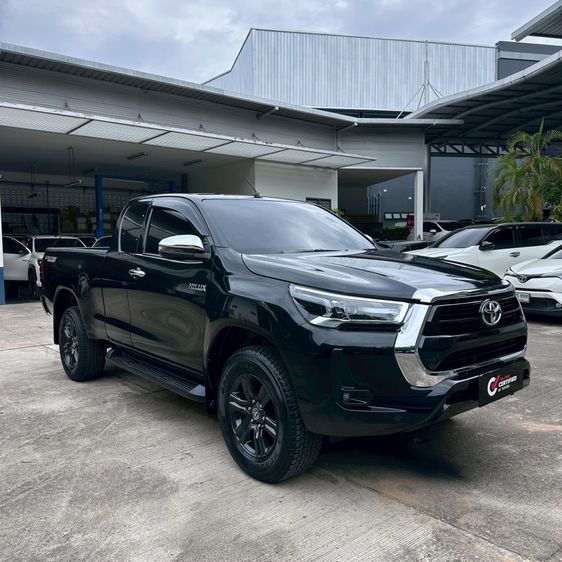 Toyota Hilux Revo 2022 Double Cab 2.4 Entry Prerunner Pickup ดีเซล ไม่ติดแก๊ส เกียร์ธรรมดา ดำ