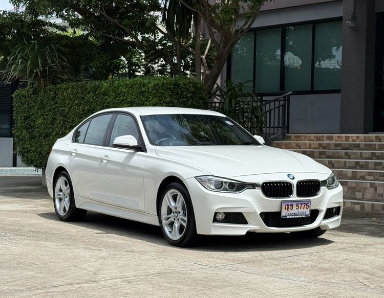 BMW Series 3 2016 320i Sedan เบนซิน ไม่ติดแก๊ส เกียร์อัตโนมัติ ขาว