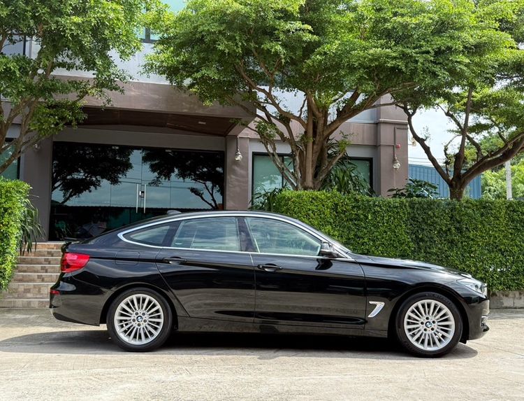 BMW Series 3 2020 320d Sedan āļāļĩāđāļāļĨ āđāļĄāđāļāļīāļāđāļāđāļŠ āļāļģ āļĢāļđāļāļāļĩāđ 2