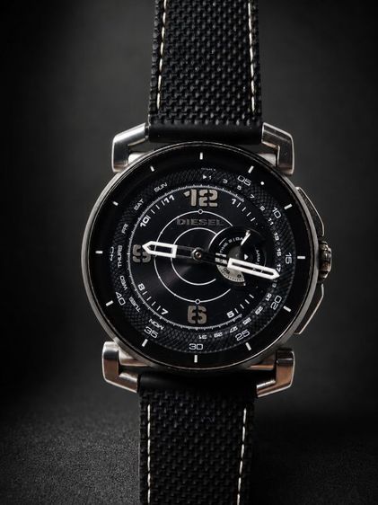 Diesel On DZT1000 สมาร์ทวอทช์ดีไซน์สปอร์ต รูปที่ 2