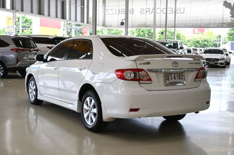 Toyota Altis 2011 1.6 E Sedan เบนซิน ไม่ติดแก๊ส เกียร์อัตโนมัติ ขาว รูปที่ 4