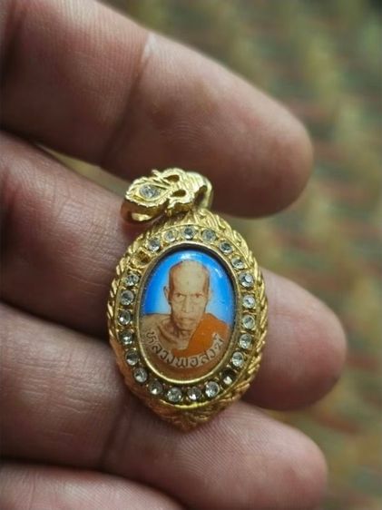 ล็อกเก็ตเข็มกลัด หลวงพ่อสงฆ์ วัดเจ้าฟ้าศาลาลอย ชุมพร หายาก A140869