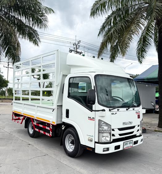 รถ ISUZU NLR 130 แรง ปี 2561 รถห้างแท้  (4 ล้อไม่ติดเวลา) กะบะคอกสูง ยาว3.50 ม กว้าง1.90 ม. รูปที่ 2