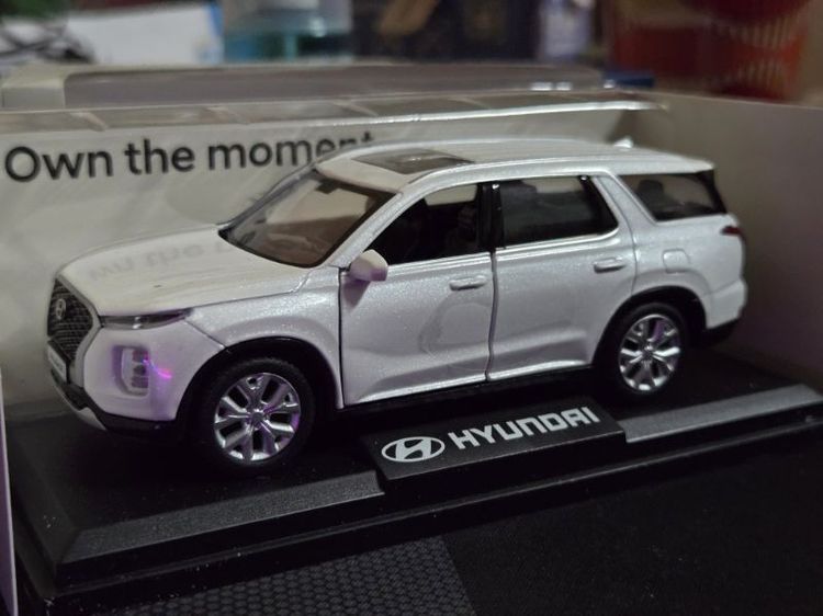 โมเดลรถสะสม โมเดลรถสเกล 1:38 Hyundai Palisade สีขาวมุก สภาพตามรูป