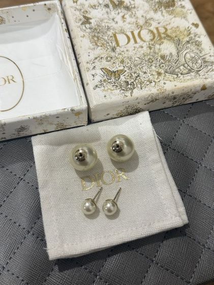 ต่างหูรุ่น Dior Tribales
