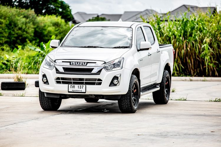รถ Isuzu D-MAX 3.0 i-TEQ VGS Turbo สี ขาว
