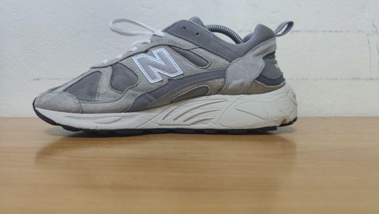 New Balance878  42.5 27.0 แท้ มือสอง รูปที่ 4
