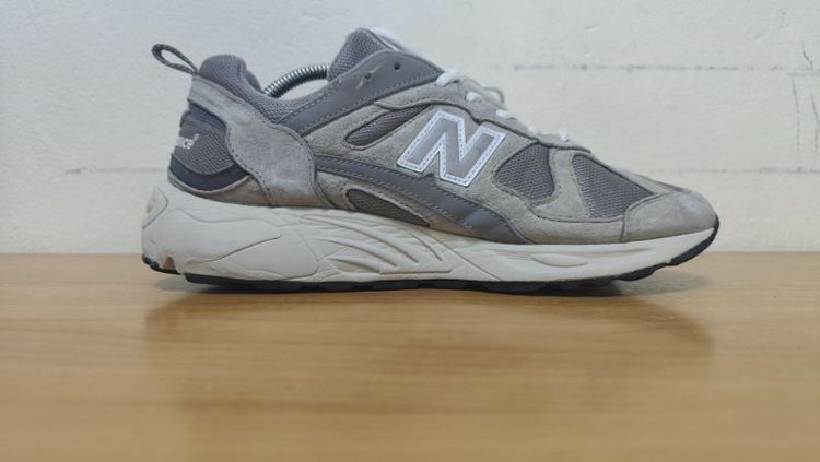 New Balance878  42.5 27.0 แท้ มือสอง รูปที่ 3
