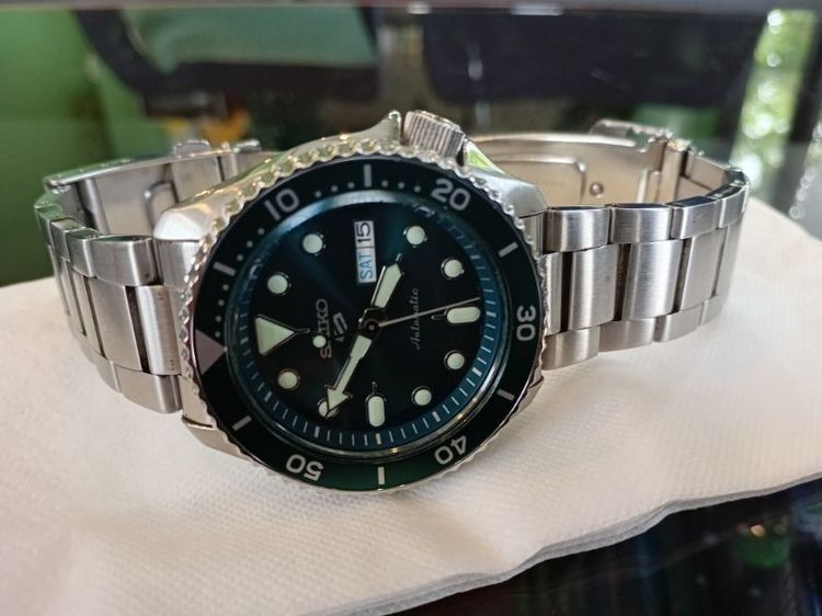 Seiko รุ่น Srpd61k1 ครับ