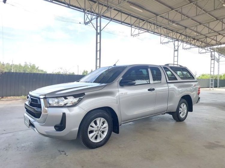 รถ Toyota Hilux Revo 2.4 Z Edition Mid สี บรอนซ์เงิน