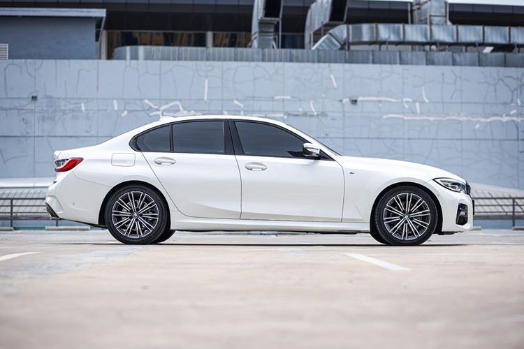 BMW Series 3 2020 320d Sedan ดีเซล ไม่ติดแก๊ส เกียร์อัตโนมัติ ขาว รูปที่ 4