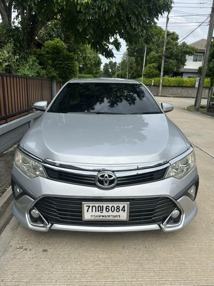 รถ Toyota Camry 2.0 G สี บรอนซ์เงิน