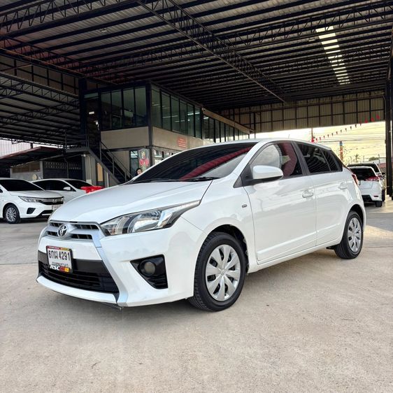 Toyota Yaris 2017 1.2 E Sedan เบนซิน ไม่ติดแก๊ส เกียร์อัตโนมัติ ขาว
