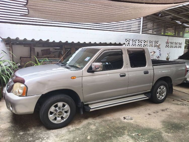 รถ Nissan FRONTIER 3.0 ZDI สี บรอนซ์เงิน