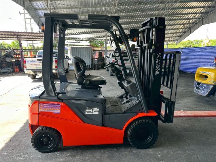 Forklift 2.5 ตัน รถโฟล์คลิฟท์ ไฟฟ้านั่งขับ Toyota 8FBN25 3 M. งาสไลด์